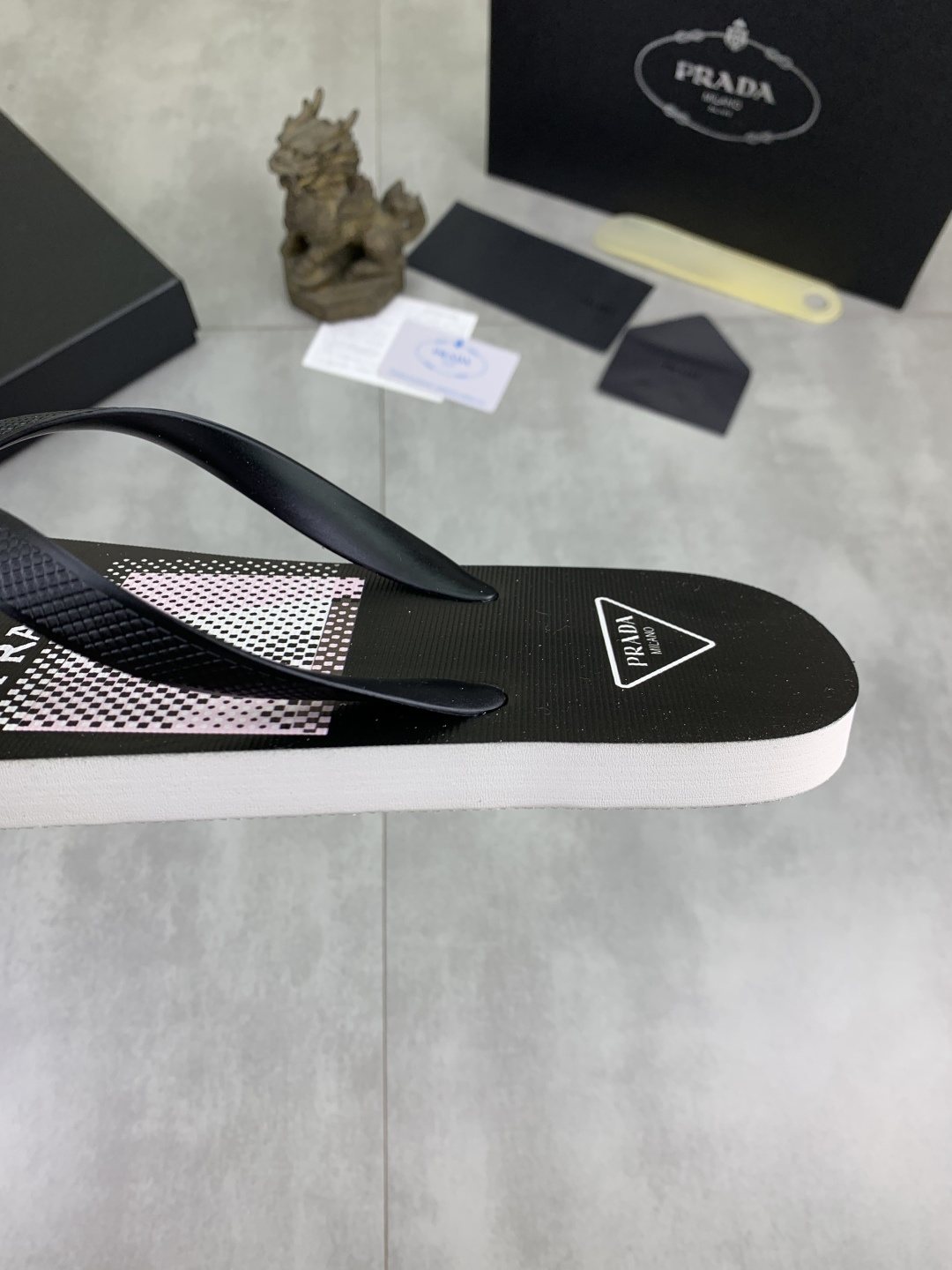 Prada Gray Patterned Flip-Flop Sandals
